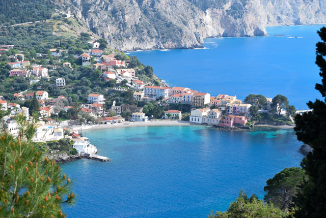 Kefalonia Taxi transfer from Kefalonia Airport, professional taxi services Kefalonia and Private Tours Kefalonia. Low-Cost Kefalonia Airport Transfers from/to Assos and Fiscardo Kefalonia. Kefalonia Taxi - Taxi Services Kefalonia - Kefalonia Taxi Transfers